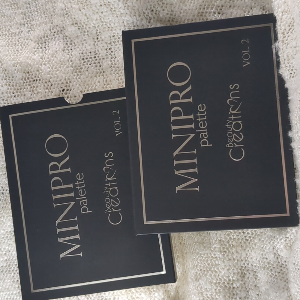 Beauty Creations MINIPRO Vol.2 twelve shade pallete, 26g/0.92oz - Picture 2 of 12